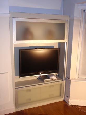 alcove units with sliding glass door